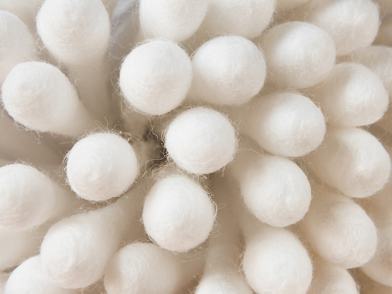 Picture of cotton swabs