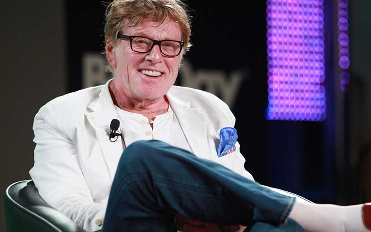 Robert Redford wears hearing aids.