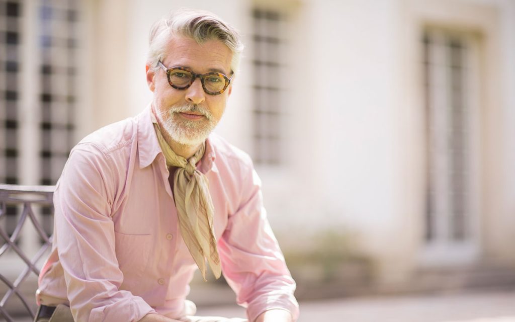 Man surprised about rechargeable batteries.