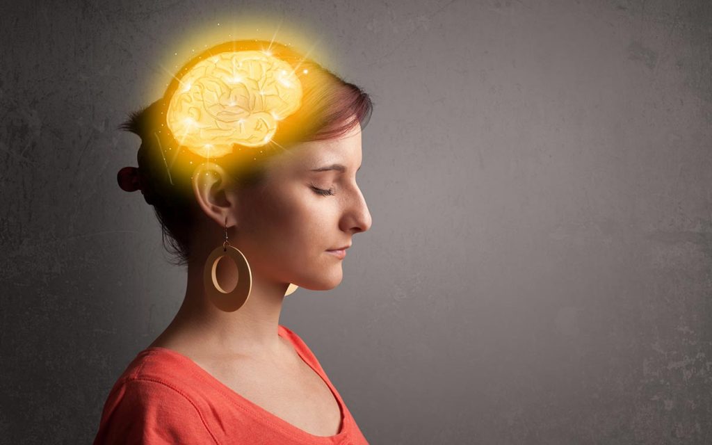 Picture of a woman with illustation of a brain. Deteriorating brain function.