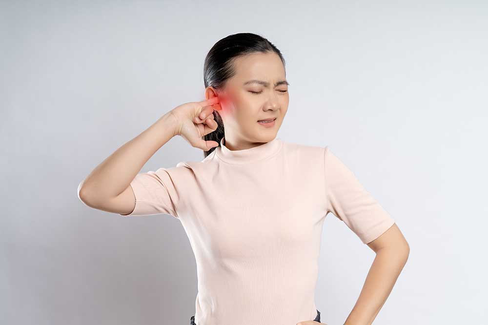 Ear Feels Clogged but There’s No Earwax? What to Know and Do 